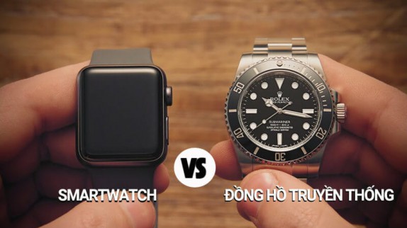 Tại Sao Đồng Hồ Cơ Vẫn Có Giá Trị Không Thể Lay Chuyển Trong Thời Đại 4.0? 4 so sanh smartwatch vs dong ho truyen thong
